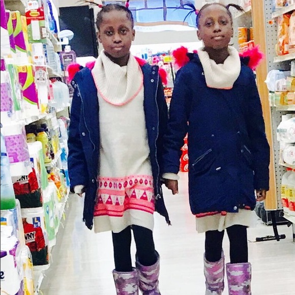 Meet your Posher, Elizabeth - Picture 5 of 8